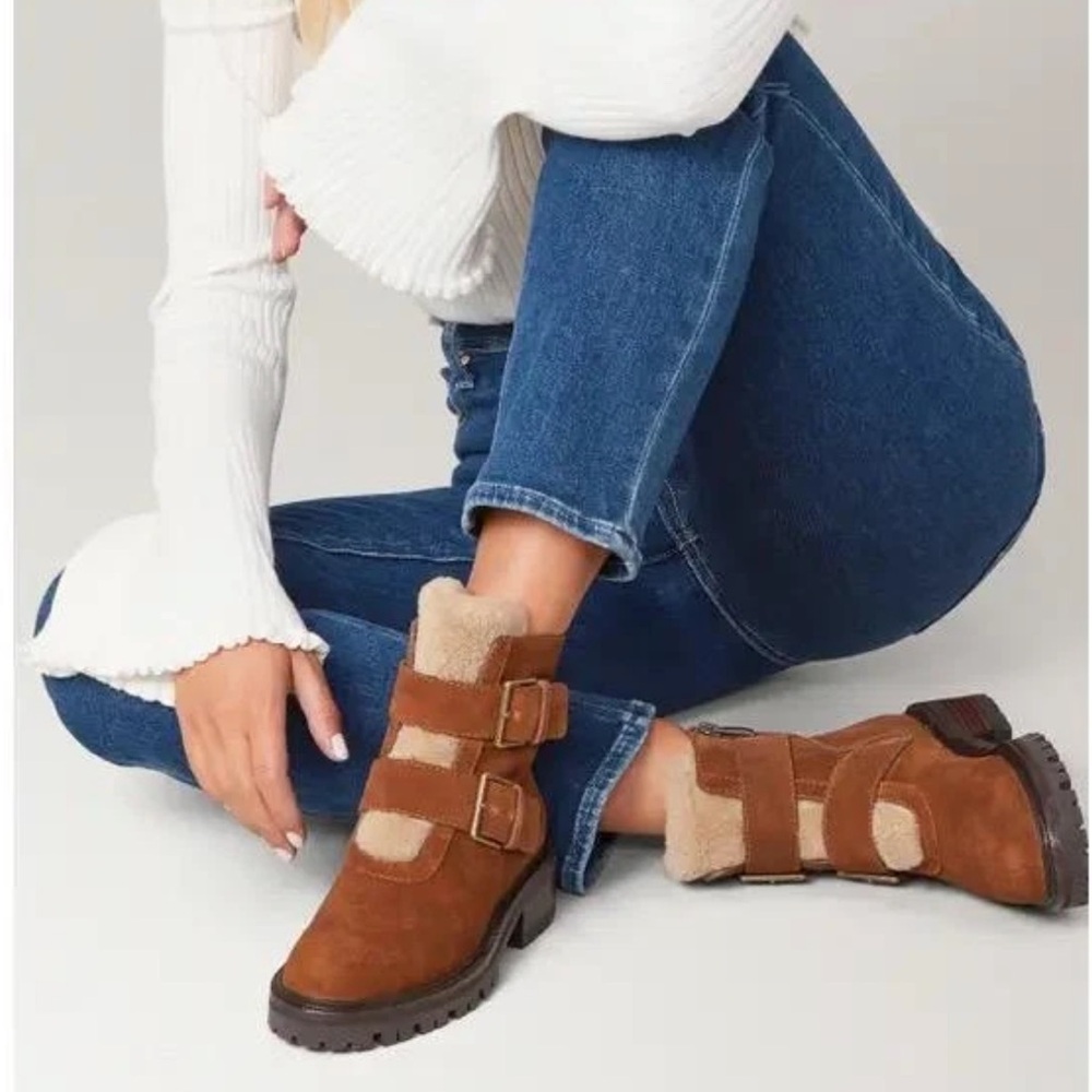 Naturalizer Tristan Chestnut Suede Boots with Buckle